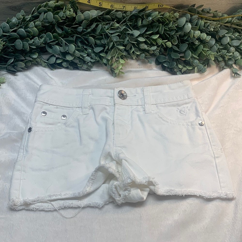 Multiple shorts white black size 10 includes Justice